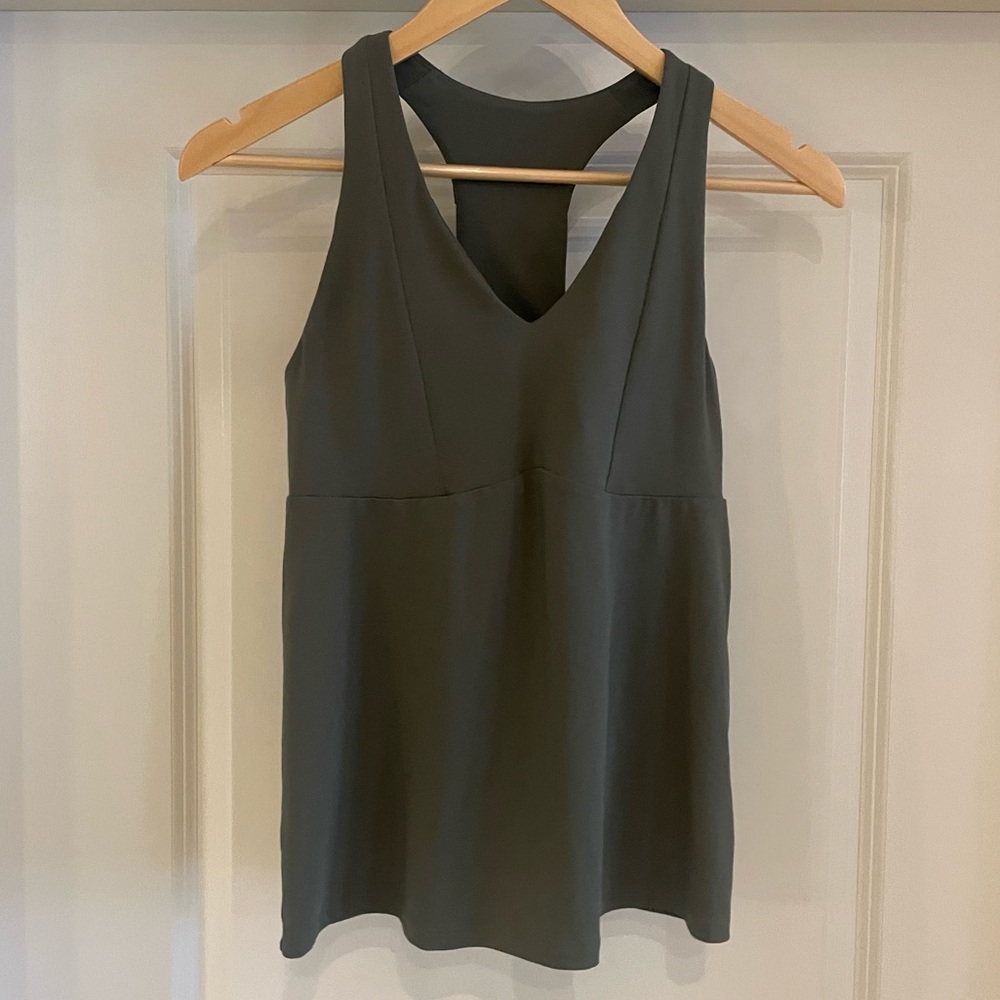 Fabletics Halter Tank with Back Mesh Pocket (Size M)